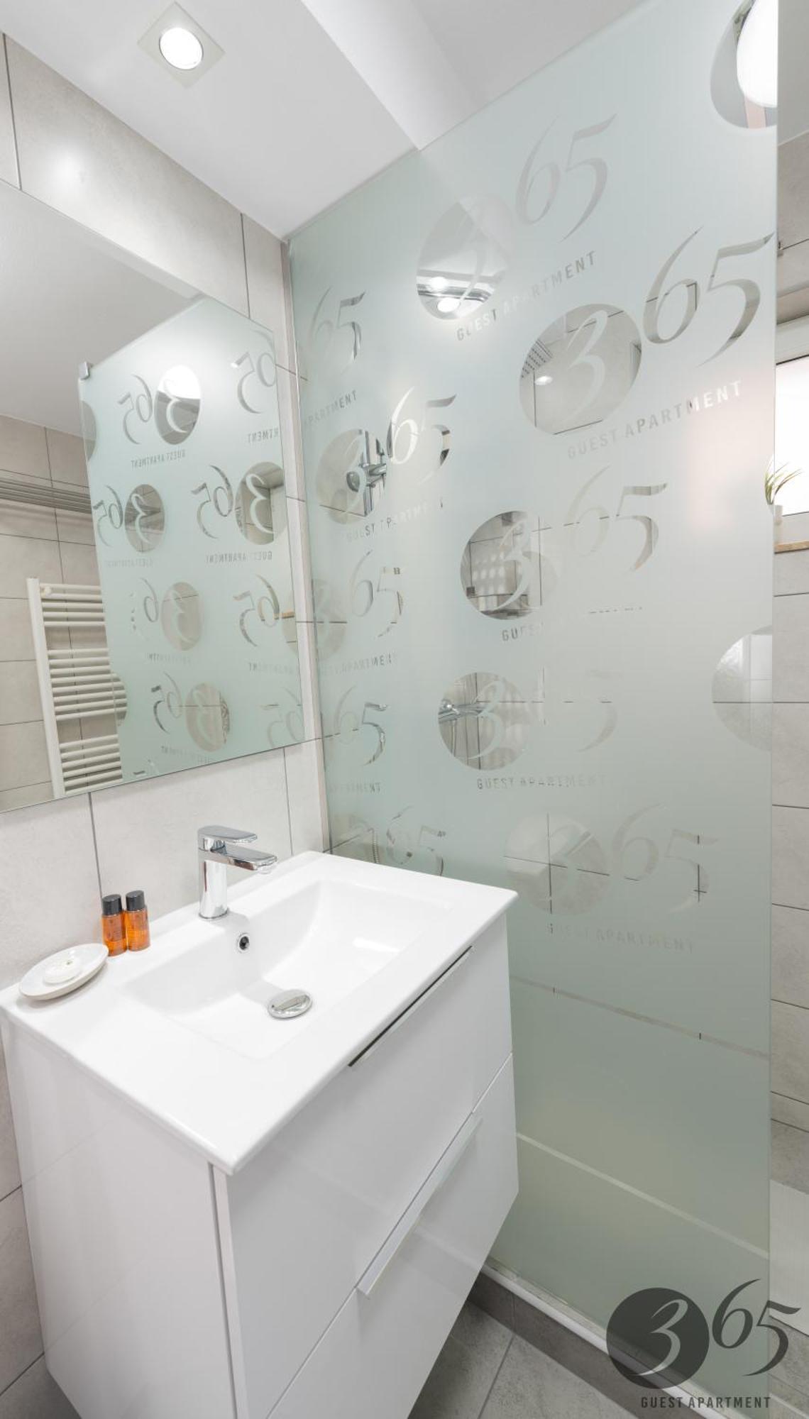 365 Guest Apartment Hunedoara Dış mekan fotoğraf