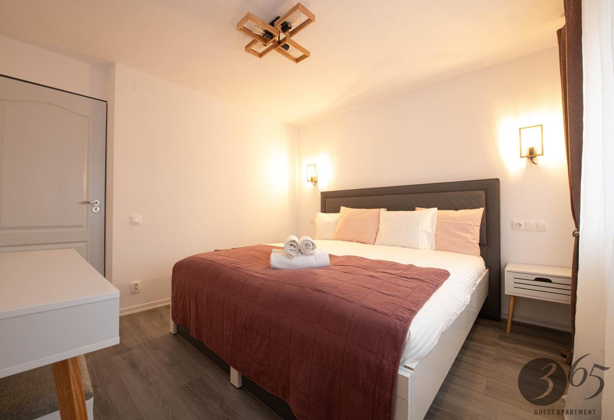 365 Guest Apartment Hunedoara Dış mekan fotoğraf