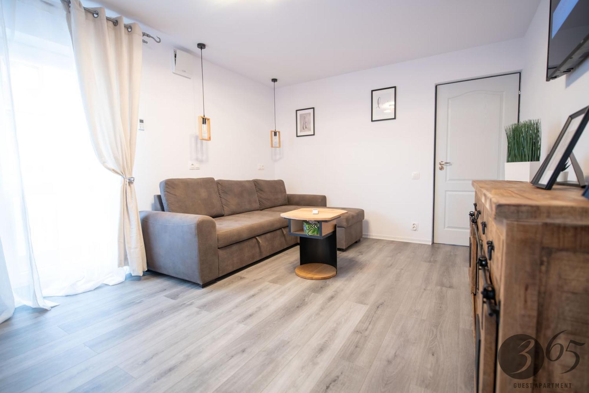 365 Guest Apartment Hunedoara Dış mekan fotoğraf