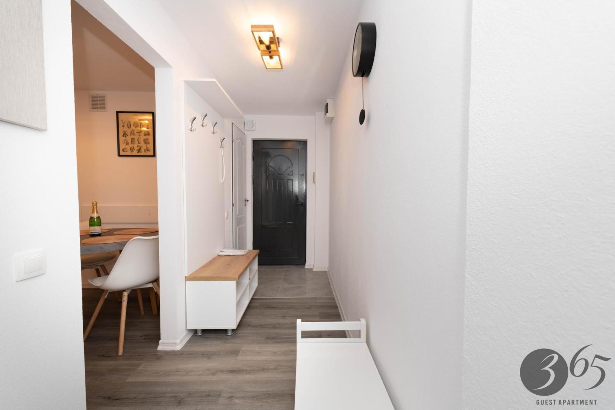 365 Guest Apartment Hunedoara Dış mekan fotoğraf